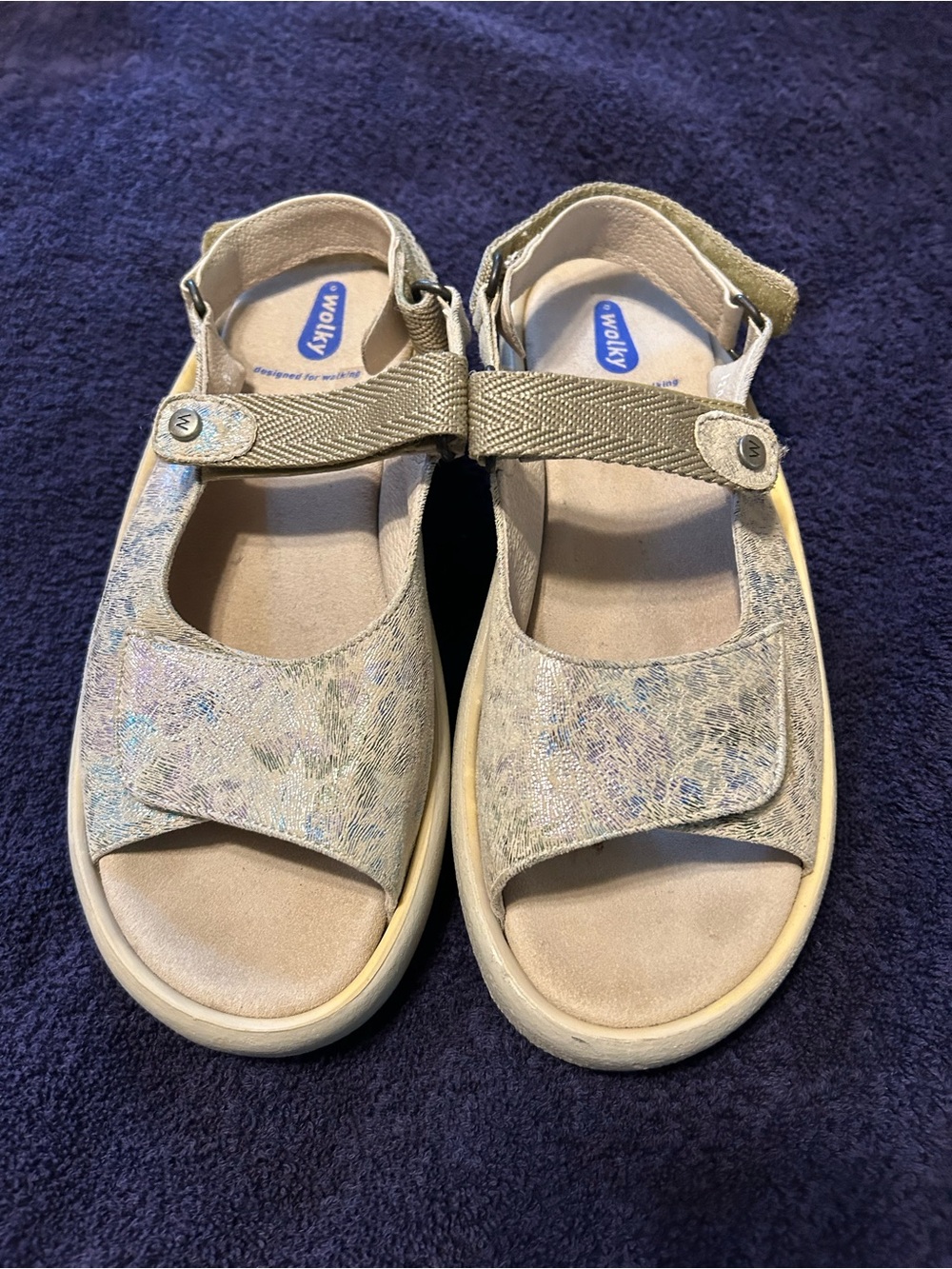 Wolky Adura Woman’s Size EU 40 Iridescent Neutral Floral Print Sandals